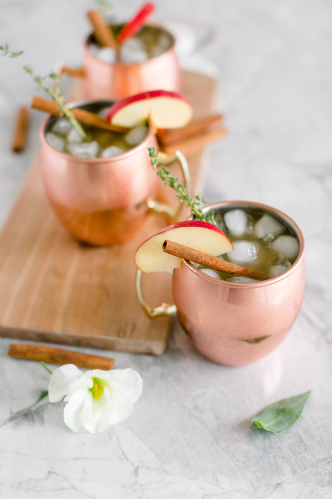 Fall Moscow Mules | Holiday Drinks | Featured on It